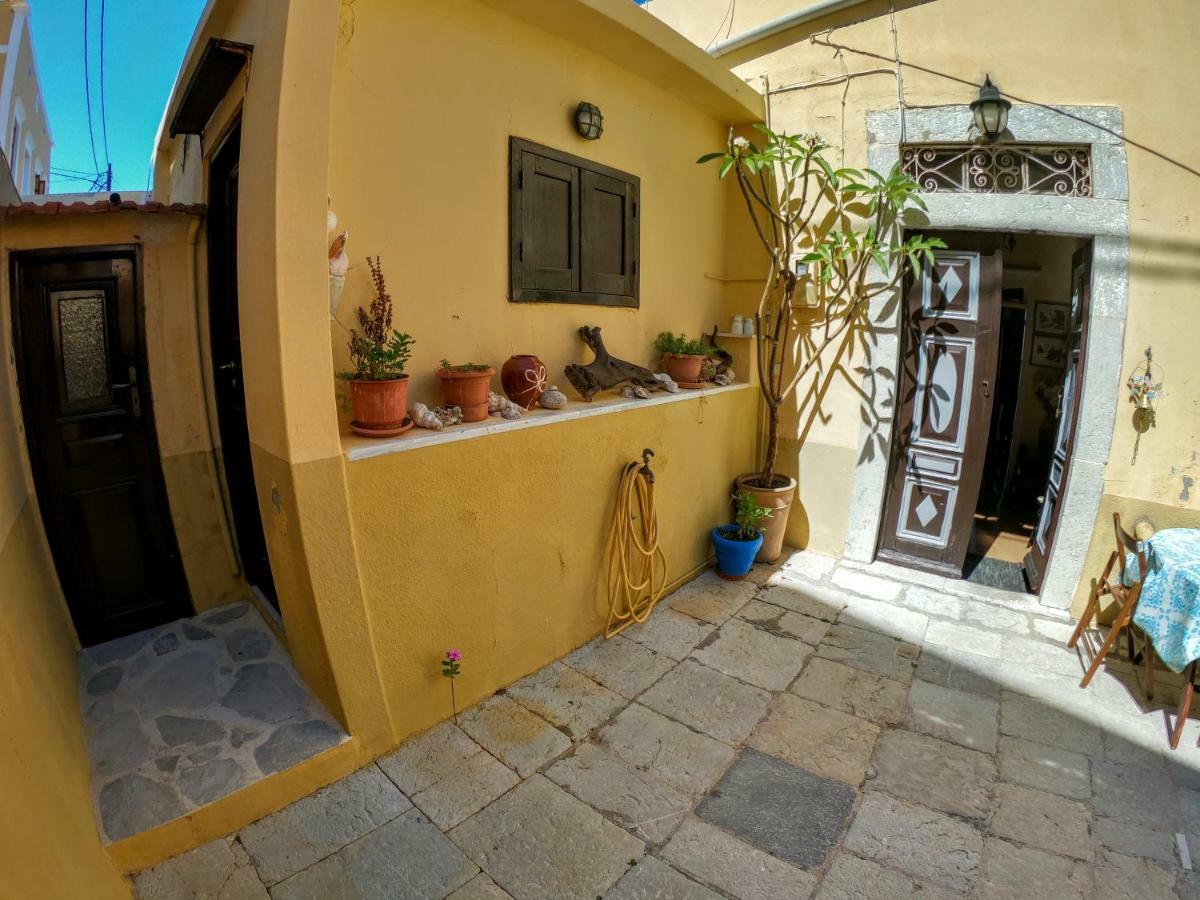 Moschos Mansion Villa ซีมี ภายนอก รูปภาพ